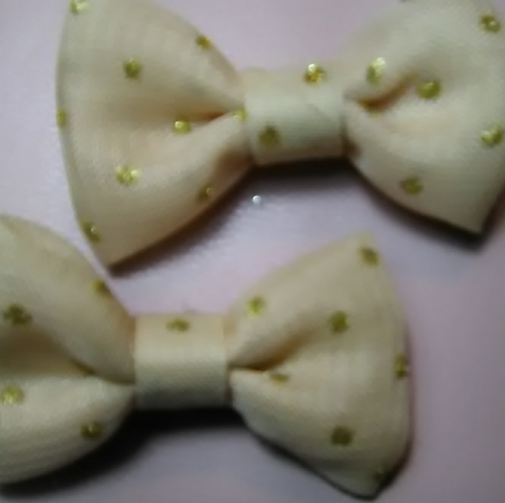 Hair bows